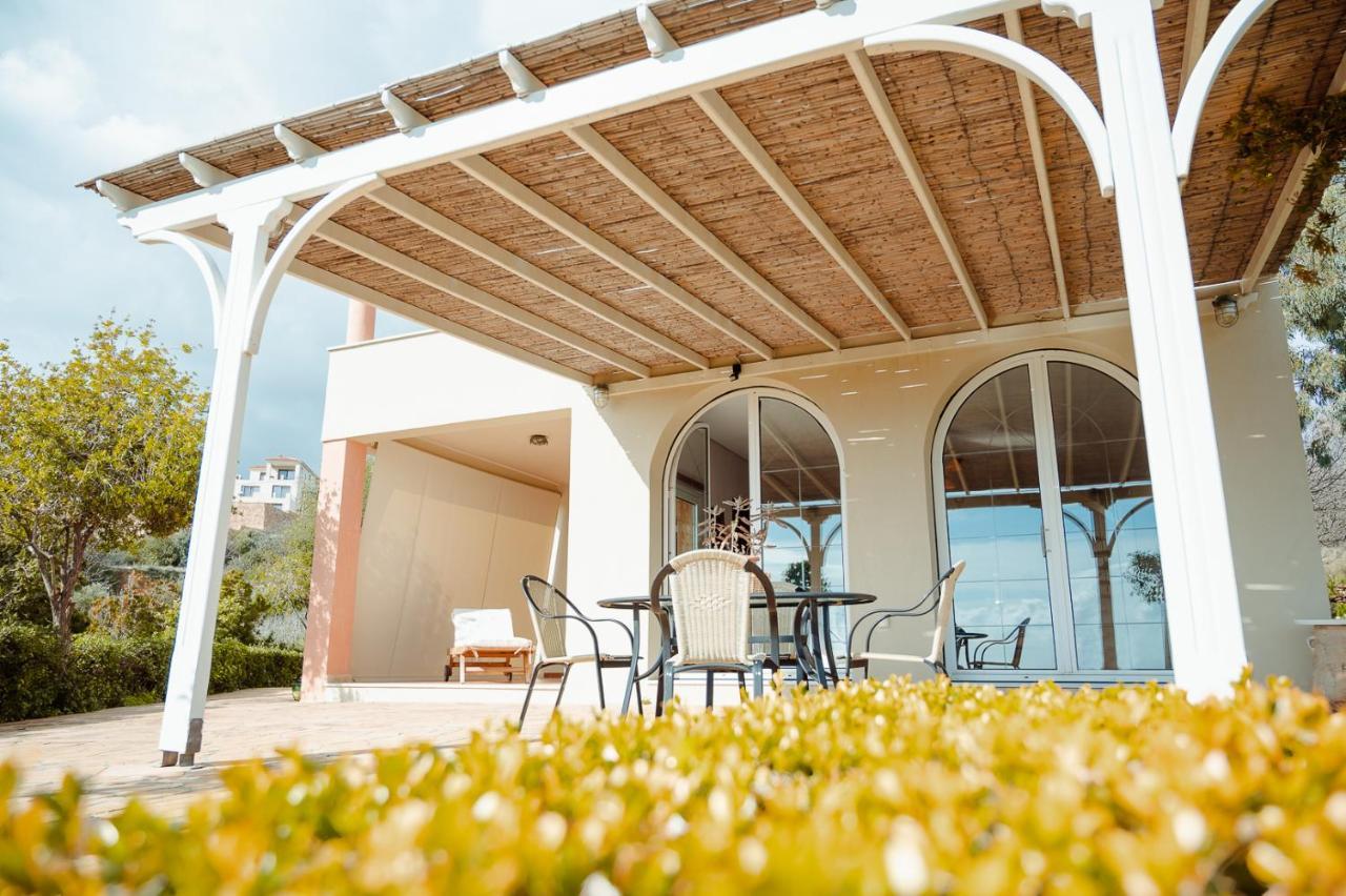 Seafront Apartment Karfas Dış mekan fotoğraf